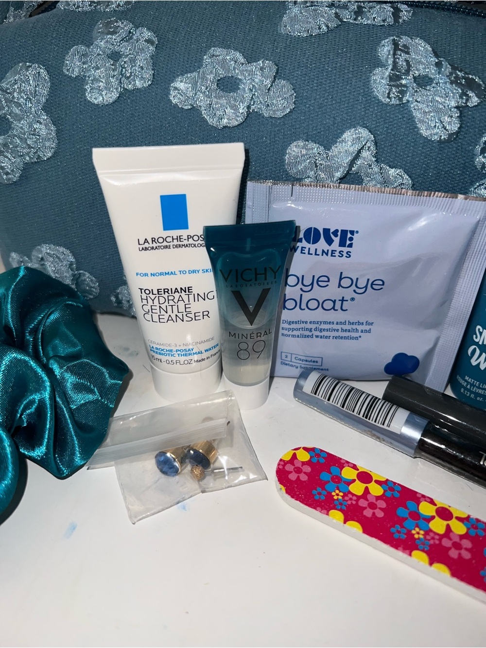 Makeup Bag Bundle - Picture 3 of 6